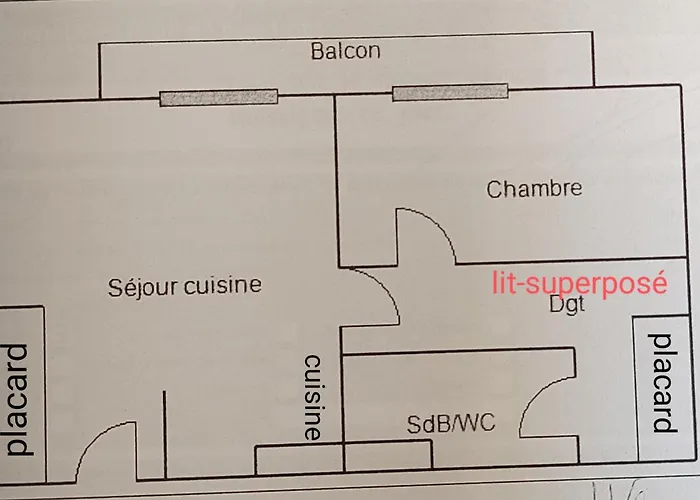아파트 Moderne, A 50m 르발카레스